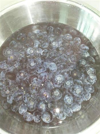 自制蓝莓果酱的做法步骤1