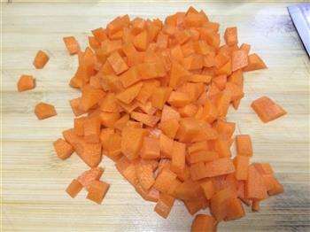 营养玉米萝卜丁的做法步骤1