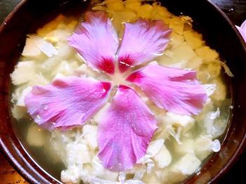 丝滑如绸的木槿花豆腐汤的做法步骤6