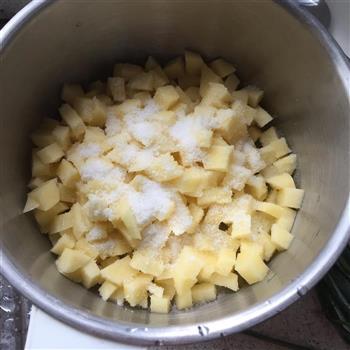 腊肉土豆焖饭的做法步骤3