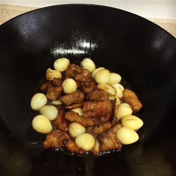 砂锅鹌鹑蛋红烧肉煲的做法步骤4