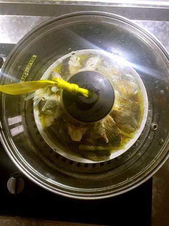 高逼格易上手大菜-清蒸鲈鱼的做法步骤10