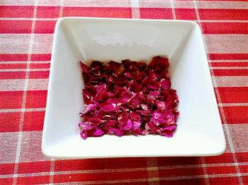 红糖玫瑰花酱的做法步骤3