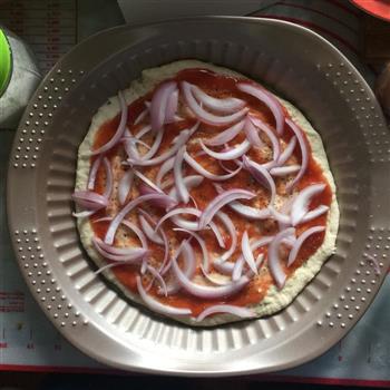海鲜披萨  厚饼胚的做法步骤10