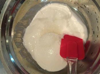 6寸老酸奶水果慕斯的做法步骤4