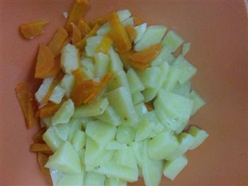 炸土豆胡萝卜丸子的做法图解4