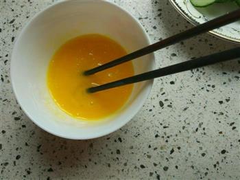 黄瓜鸡蛋汤的做法步骤3