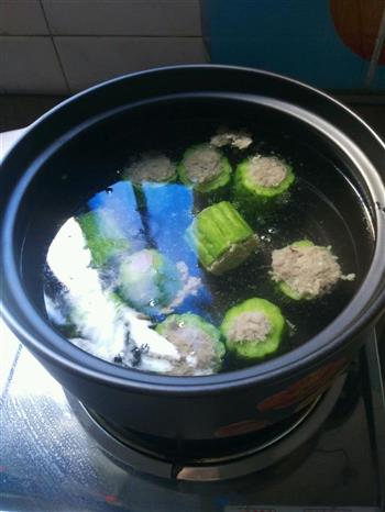 苦瓜酿肉解暑清汤的做法步骤3