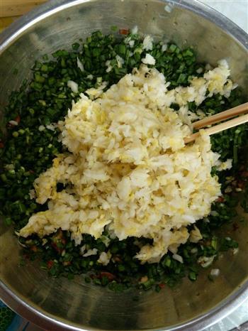 白菜韭菜猪肉饺子的做法步骤3