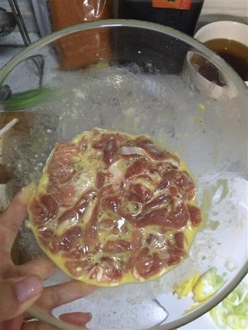 香菇炒肉的做法步骤2