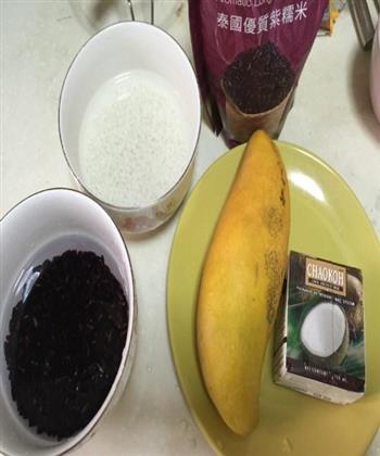 泰式椰浆芒果糯米饭的做法步骤1