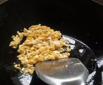 四季豆蛋炒饭的做法步骤3
