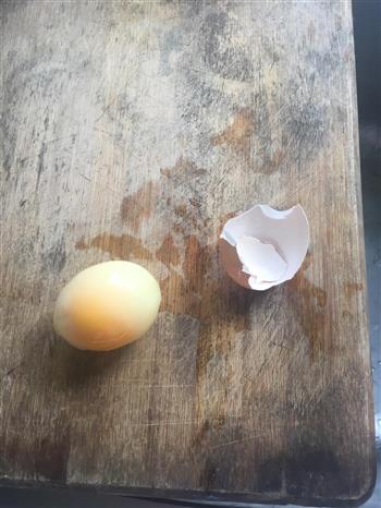 煎冻鸡蛋的做法图解2