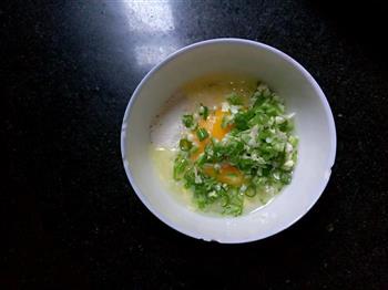 秋葵鸡蛋饼的做法步骤2
