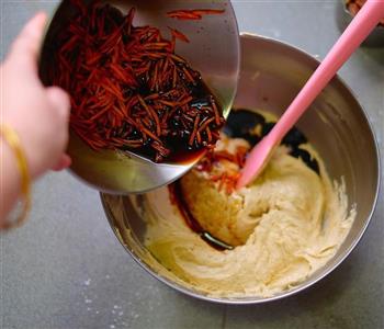 美味营养的胡萝卜蛋糕，面包机都能轻松搞定的做法步骤7