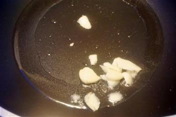 黄豆酱香菇烧油豆腐的做法步骤5