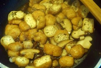 黄豆酱香菇烧油豆腐的做法步骤9