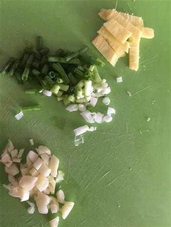 茭白青椒肉丝-我的家常菜的做法图解4