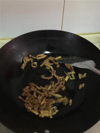 茭白青椒肉丝-我的家常菜的做法步骤5