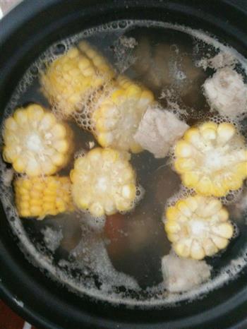 排骨玉米汤的做法步骤3