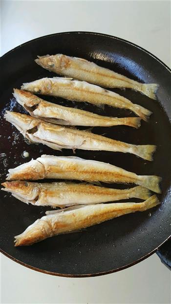 香煎沙尖鱼的做法步骤4