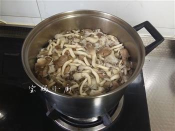 菌菇炒肉片的做法步骤4