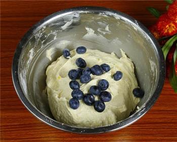 金顶酥粒蓝莓马芬的做法的做法步骤10