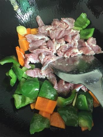 蚝油青椒牛肉的做法步骤6