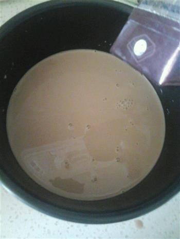 巧克力炒酸奶的做法步骤2