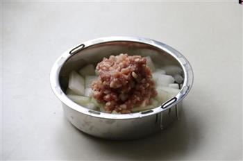 一锅三味-西红柿豌豆饭&肉饼&排骨山药汤的做法步骤3