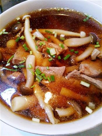 好鲜好鲜的小蘑菇肉片猪肝汤的做法步骤5