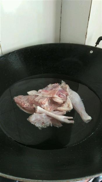 花胶花菇炖鸡的做法步骤4