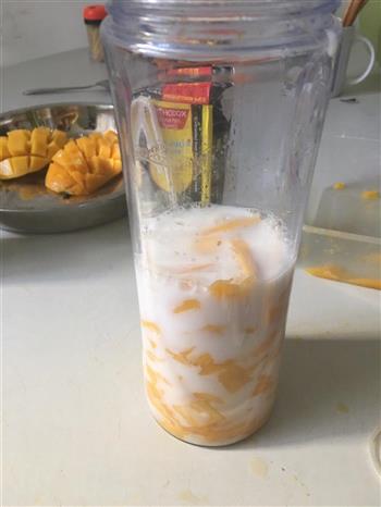 芒果椰汁西米露的做法步骤6