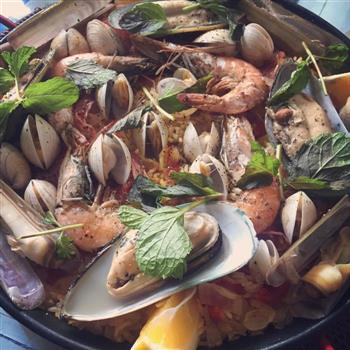西班牙海鲜饭Paella的做法步骤14