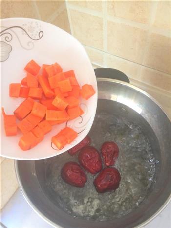 胡萝卜粥，也可清凉可口的做法步骤3