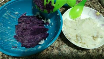 山药紫薯芝麻饼的做法步骤4