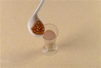 自制珍珠奶茶的做法步骤11