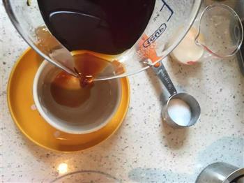 暖暖旧情怀-港式奶茶的做法步骤5