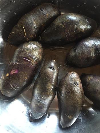 紫土豆酸辣紫土豆丝的做法步骤1