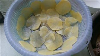 椒盐薯片的做法步骤2