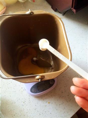 面包机和面+压面机面条+豆角焖面+蛋花汤的做法步骤2