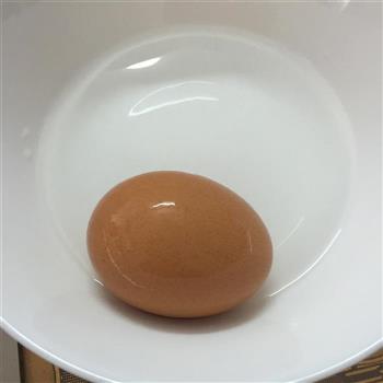 自制咸鸡蛋的做法步骤4