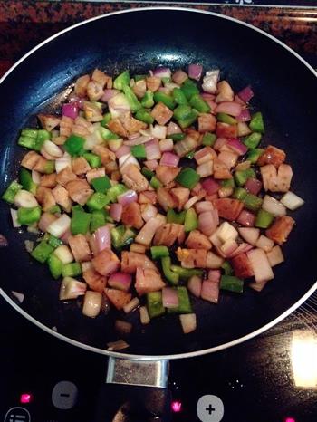 蔬菜火腿烘蛋的做法步骤3