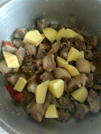 红烧排骨土豆的做法步骤4