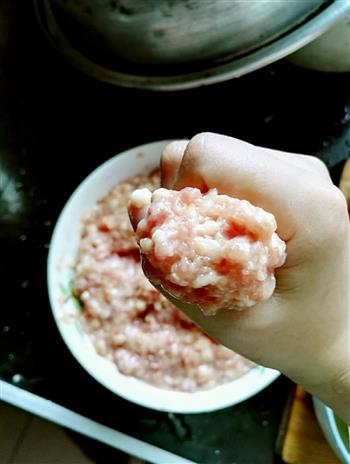 肉丸子冬瓜汤的做法步骤3
