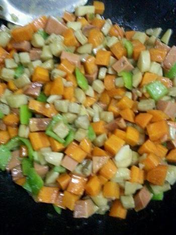 家常小炒素三样-胡萝卜、杏鲍菇、青椒的做法图解6