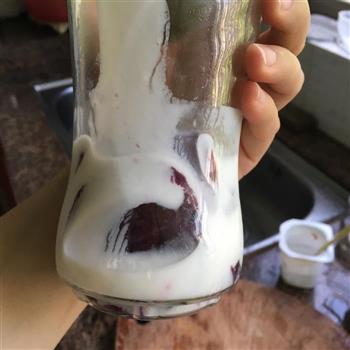 紫薯奶昔的做法步骤2