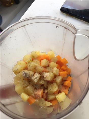 肉沫胡萝卜土豆泥的做法图解3