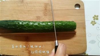 蓑衣黄瓜的做法步骤2