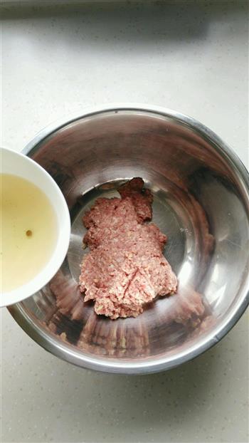 灌汤羊肉蒸饺的做法图解3